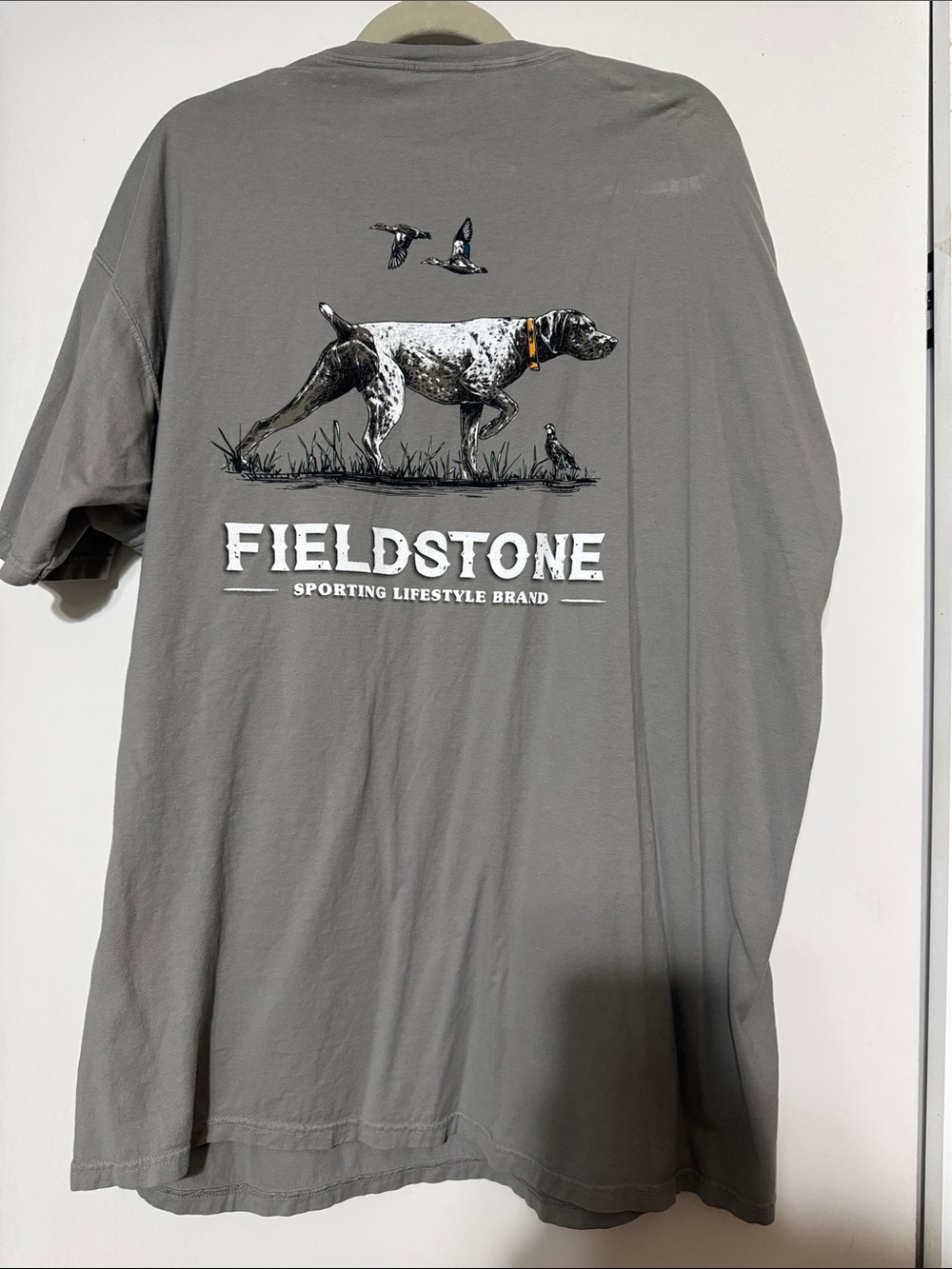Fieldstone Short Sleeve Sporting T-Shirt - Gray with Dog Graphic